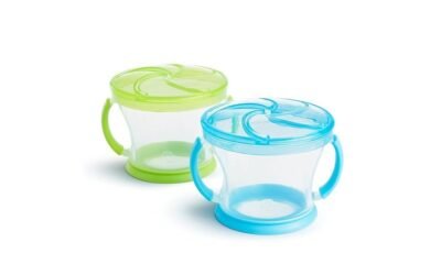 no spill snack container